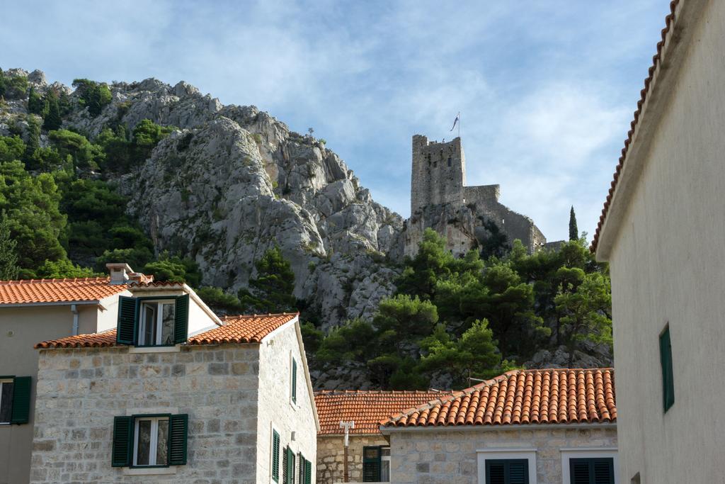 City & River View Apartment Omiš Extérieur photo