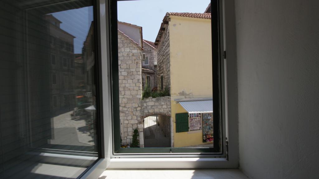 City & River View Apartment Omiš Extérieur photo